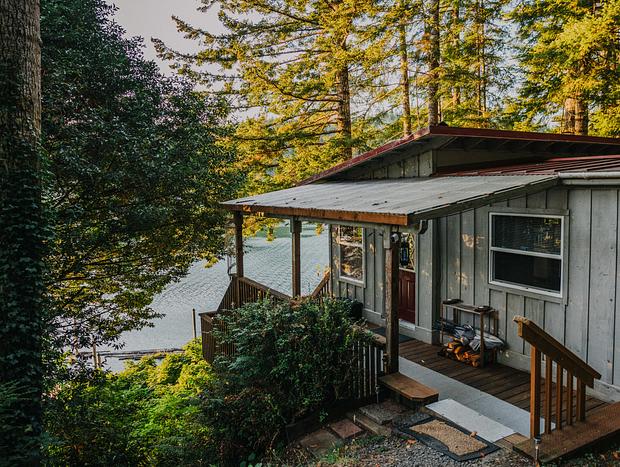 Photo 1 for Lakehouse Retreat on the Oregon Coast