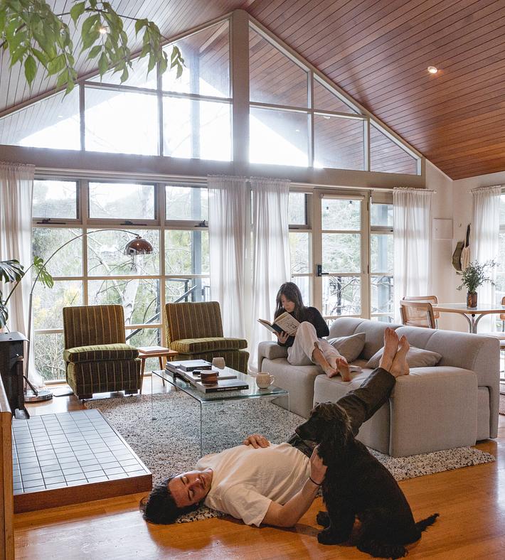 The Hepburn Treehouse Romantic Retreat Cabin for Rent in Hepburn