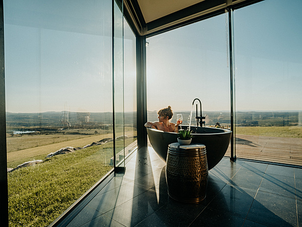 Photo 1 for Glass House on The Hills